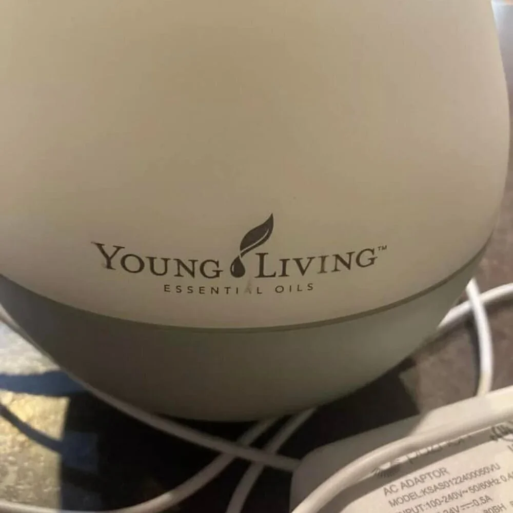 YOUNG LIVING Essential Oil Dew Drop Diffuser Working A/C Adapter